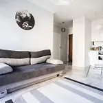 Vipwarsawapartments Diamond Mennica