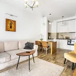 아파트 Vipwarsawapartments Diamond Mennica