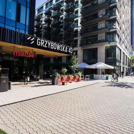Vipwarsawapartments Diamond Mennica * Varşova