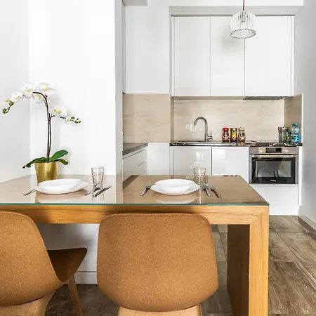 Vipwarsawapartments Diamond Mennica * Varşova