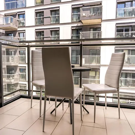 Vipwarsawapartments Diamond Mennica *