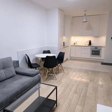 Vipwarsawapartments Diamond Mennica *